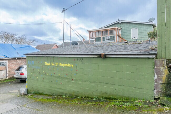 Building Photo - 1226 Gregory Way