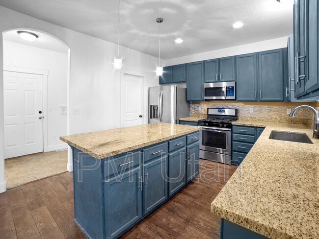 Building Photo - 4443 N Foxtrail Cir