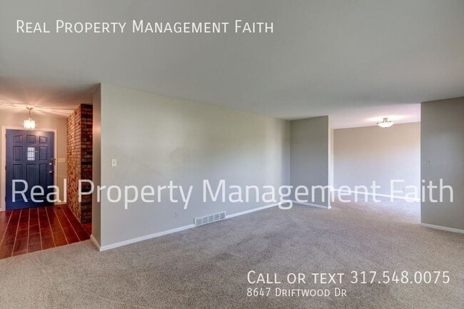 Foto del edificio - 8647 Driftwood Dr