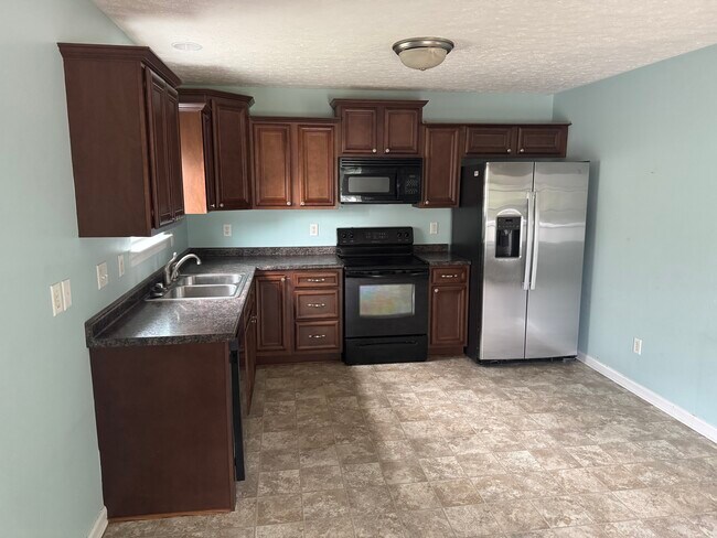 Building Photo - 348 White Dogwood Cir