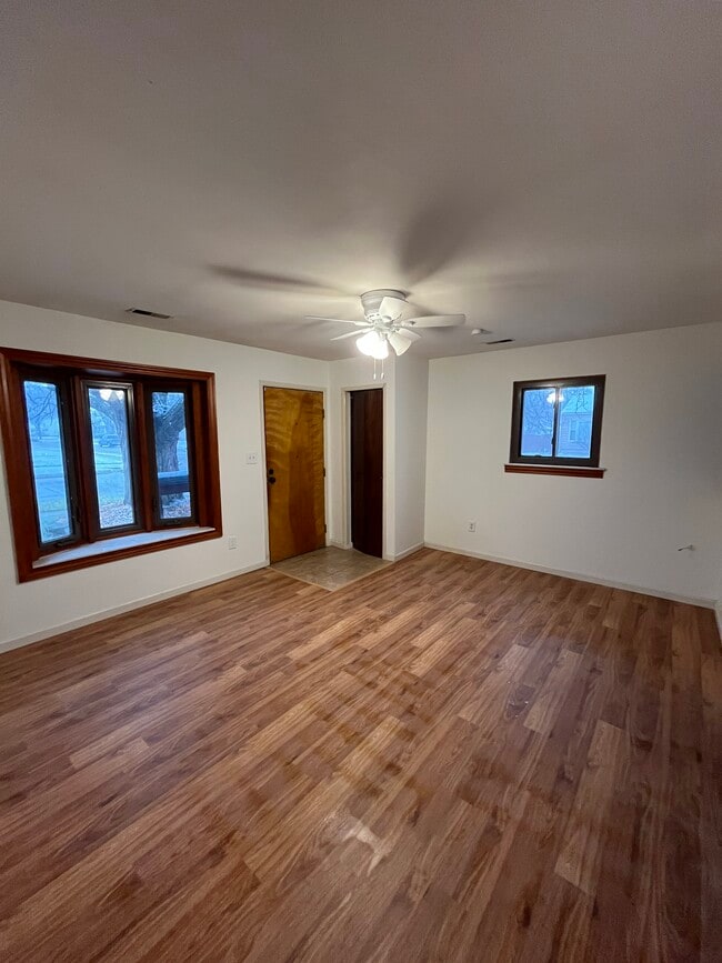 Building Photo - 3966 S Gulley Rd