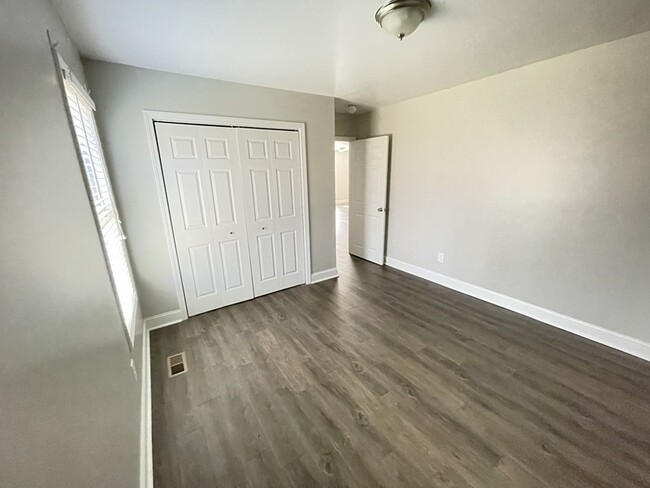 Building Photo - Great location near 321 for this 3 bedroom...