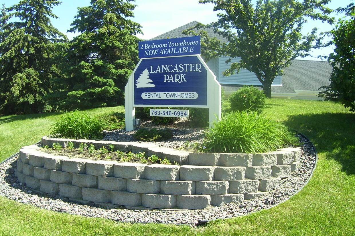 Primary Photo - Lancaster Park Townhomes