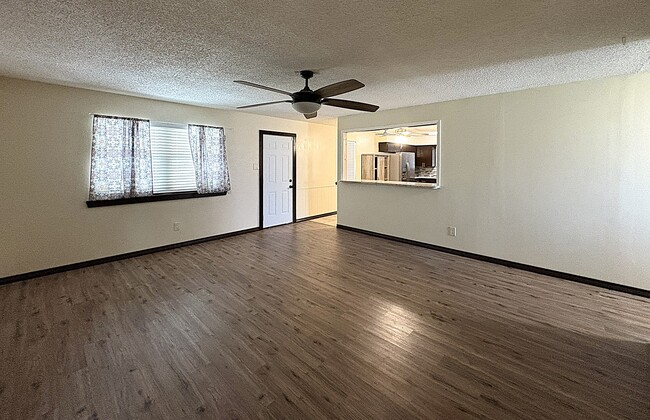 Foto del edificio - 613 County Road 4876