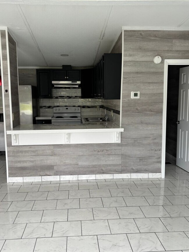 Photo - 1759 Embarcadero Ave House