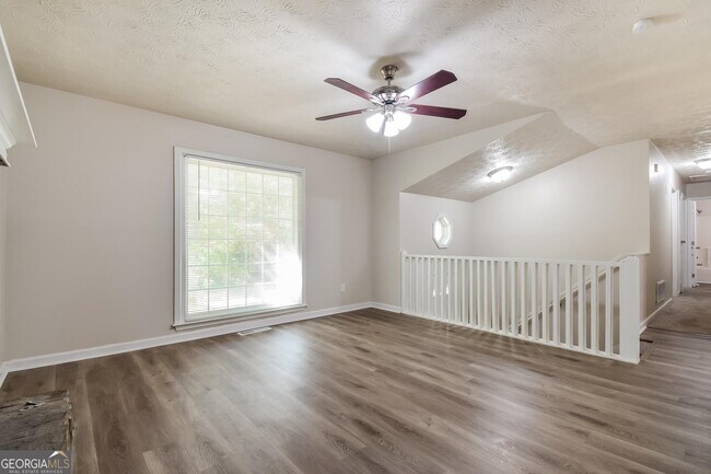 Building Photo - 138 Arbor Creek Dr
