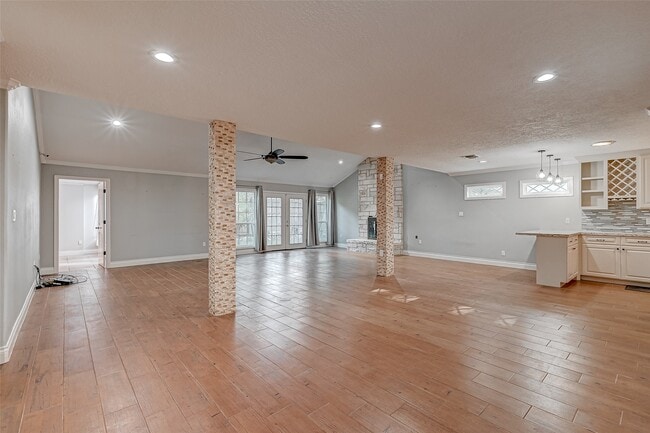 Foto del edificio - 4623 Birch Cove