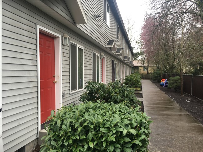 Building Photo - Garden Apartments