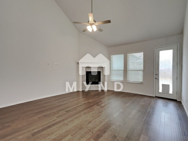 Foto del edificio - 3724 Aspen Brook Ln