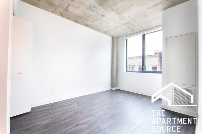 Foto del edificio - 1718 W Roscoe St