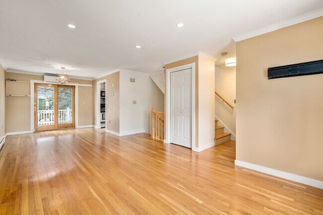 Foto del edificio - 157 W 3rd St