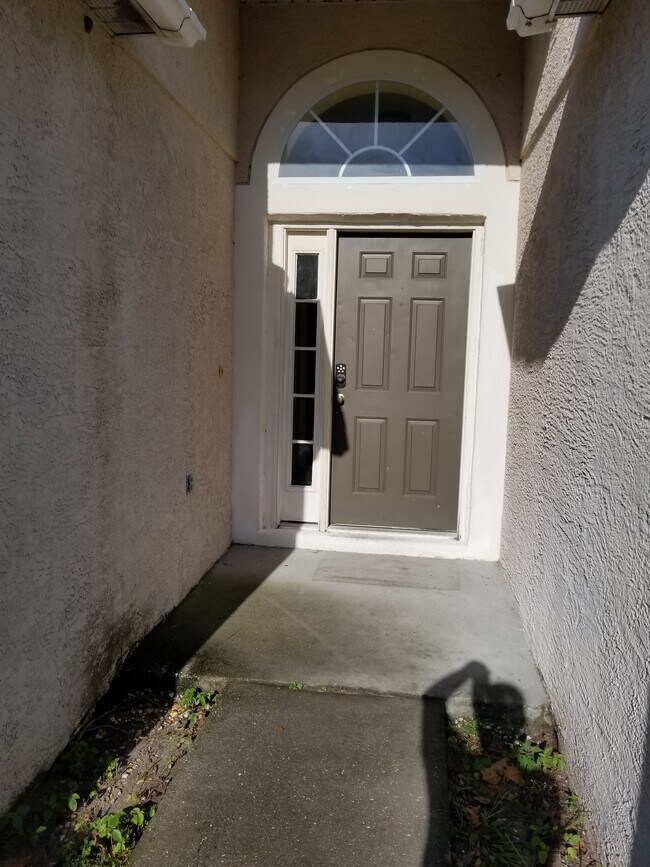 Building Photo - 4731 Willamette Cir