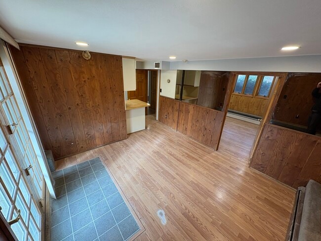 Building Photo - 170 Woodland Ave