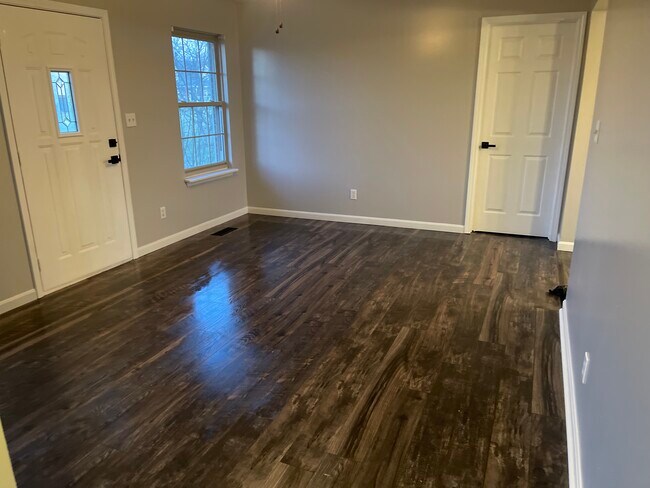 Foto del edificio - 291 Trevor Ct