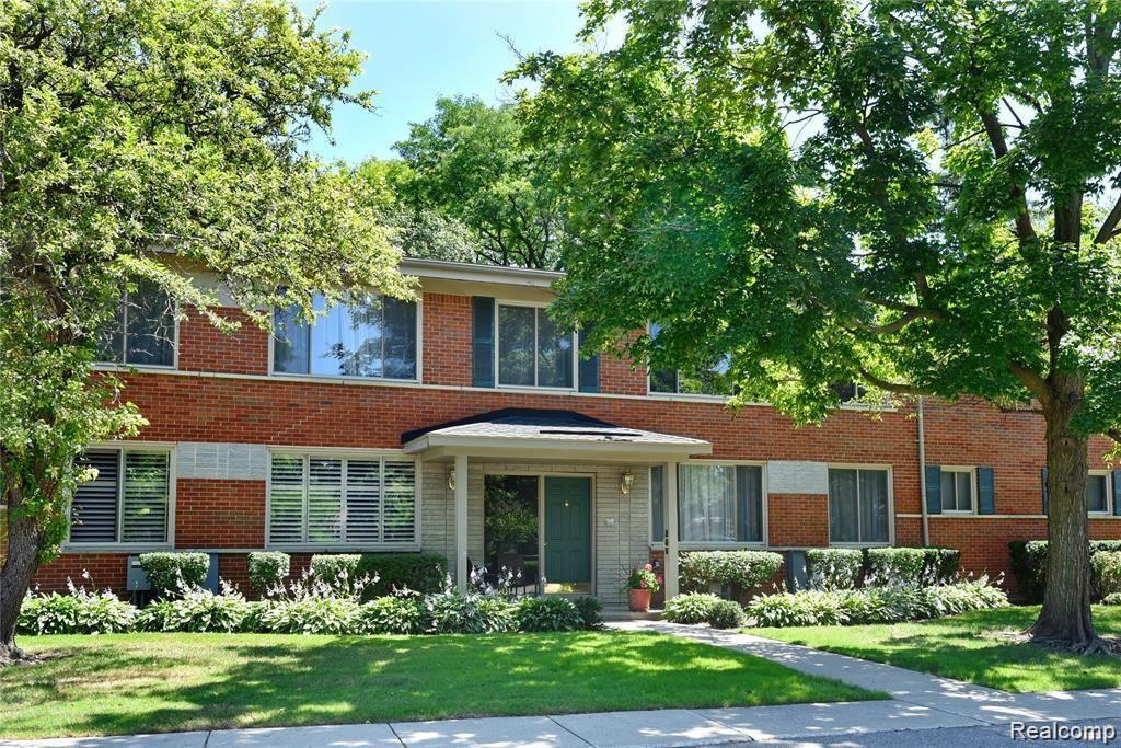 Foto principal - 868 N Adams Rd