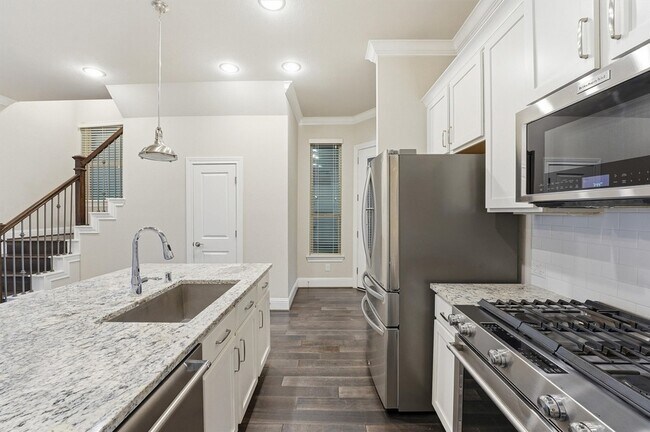 Foto del edificio - 1121 Shepherd Oaks Dr