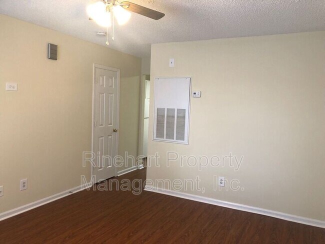 Building Photo - 1108 Camden Ave