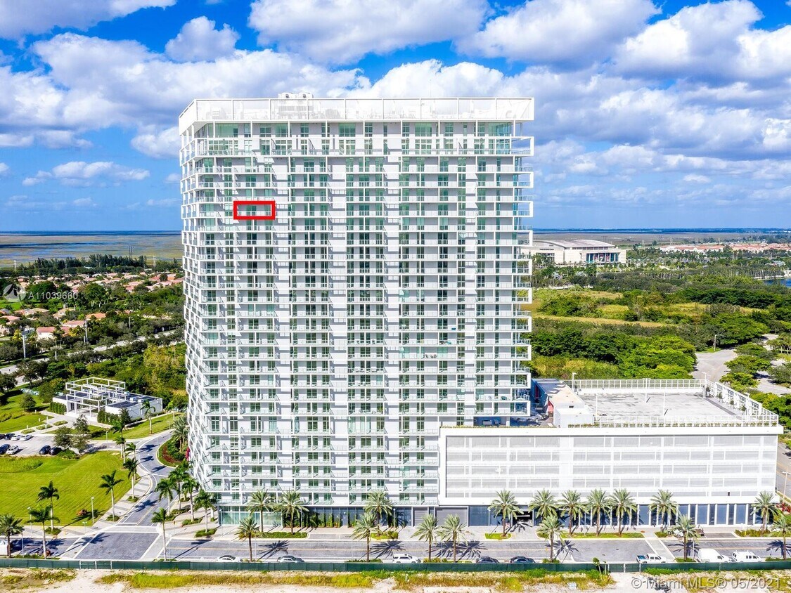 Primary Photo - 1800 NW 136th Ave