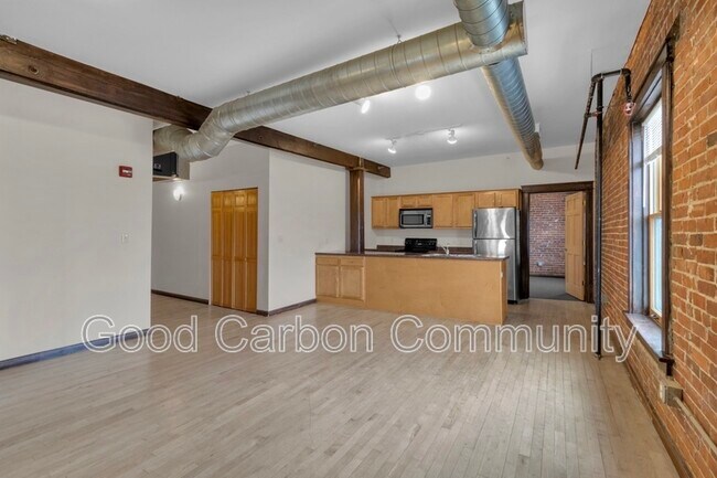Building Photo - 346 Connecticut St