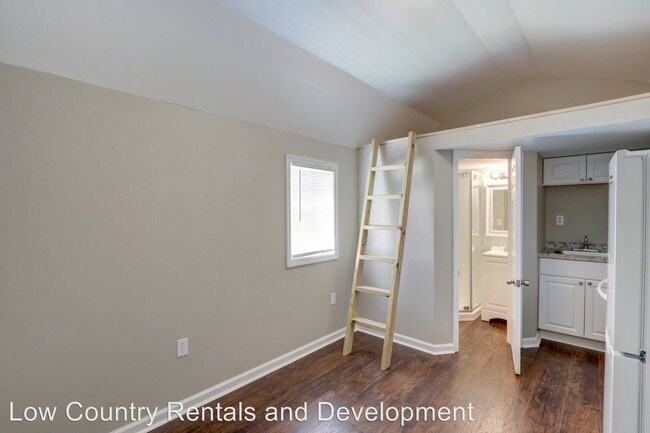 Building Photo - 1205 E 40th St