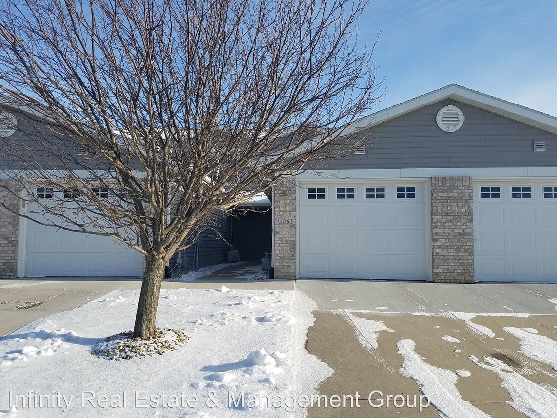 Foto principal - 626 S Pointe Ct SW