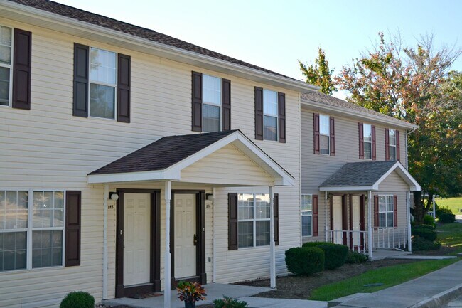 Foto del edificio - Rutherford Townhomes 4 Bedroom w/Den 3 Bathroom
