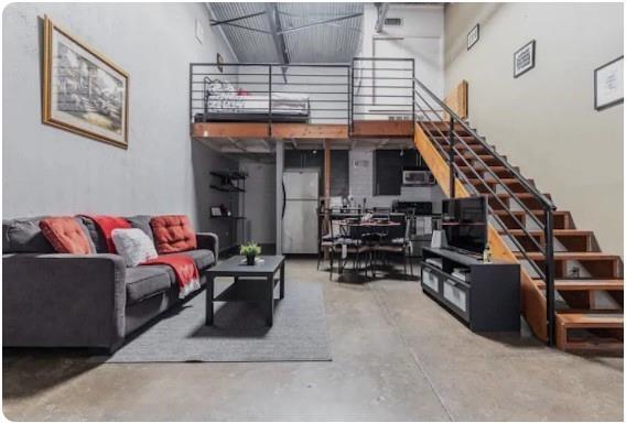 Primary Photo - 3129 Ross Ave