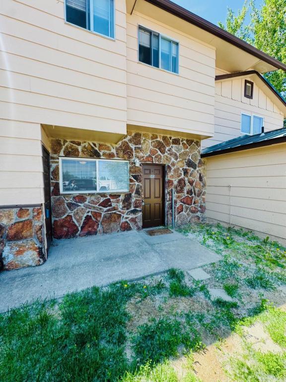 Foto principal - 565 W 1st S