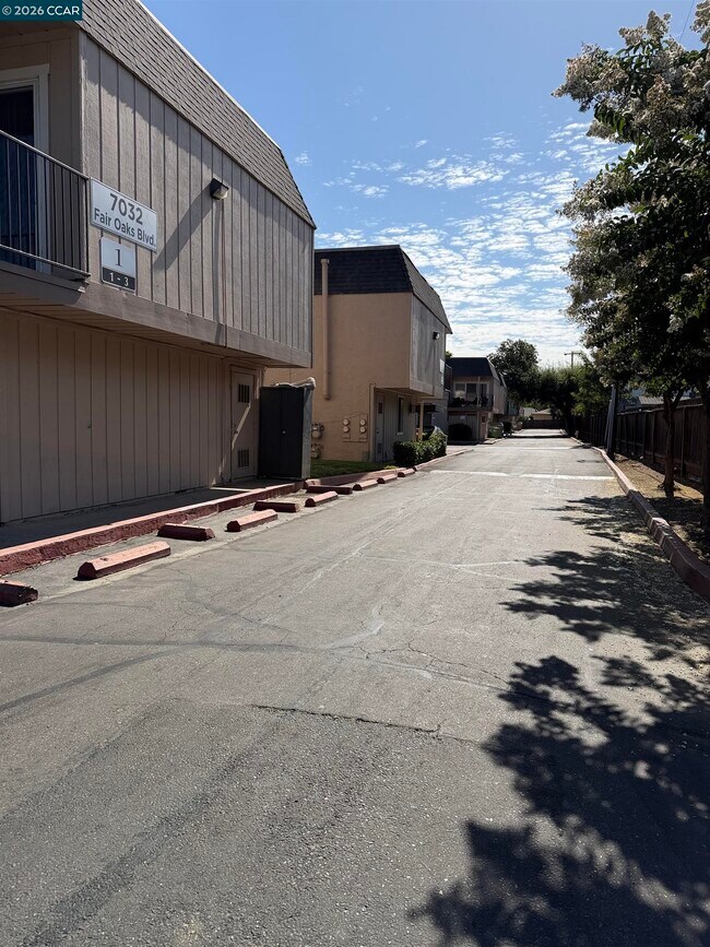 Foto del edificio - 7032 Fair Oaks Blvd