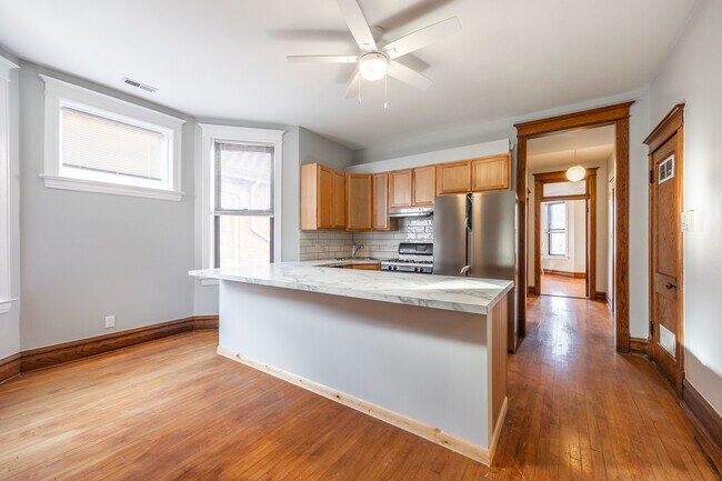 Foto del edificio - 2519 S Millard Ave