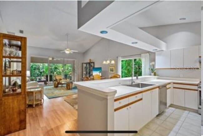 Building Photo - 4481 Ascot Cir N