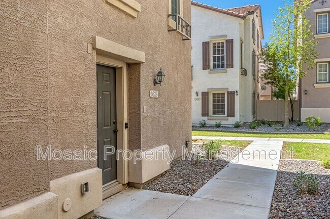 Building Photo - 5626 S 21st Pl