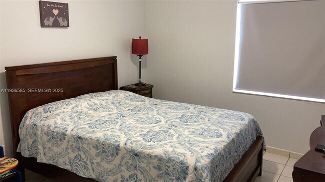 Foto del edificio - 2102 SW 106th Ct