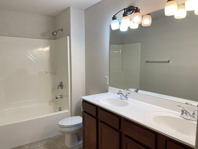 Foto del edificio - Modern 4BR Home Ready to Rent!