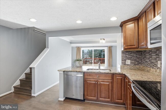 Foto del edificio - 8418 White Feather Ct