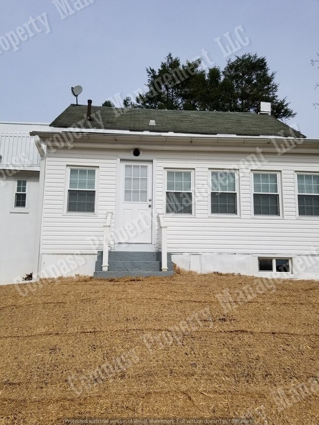 Building Photo - 21 Willow Glen Rd