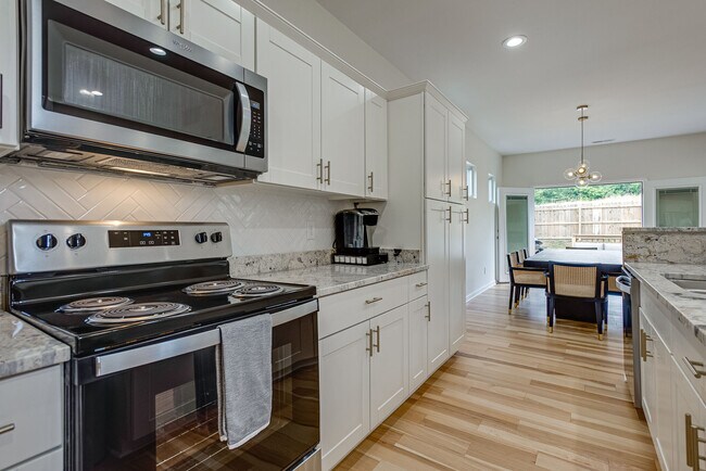 Foto del edificio - 2501B Whites Creek Pike
