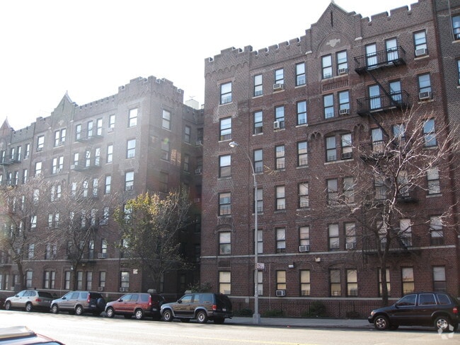Building Photo - 196 Rockaway Pky