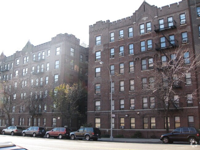Foto del edificio - 196 Rockaway Pky