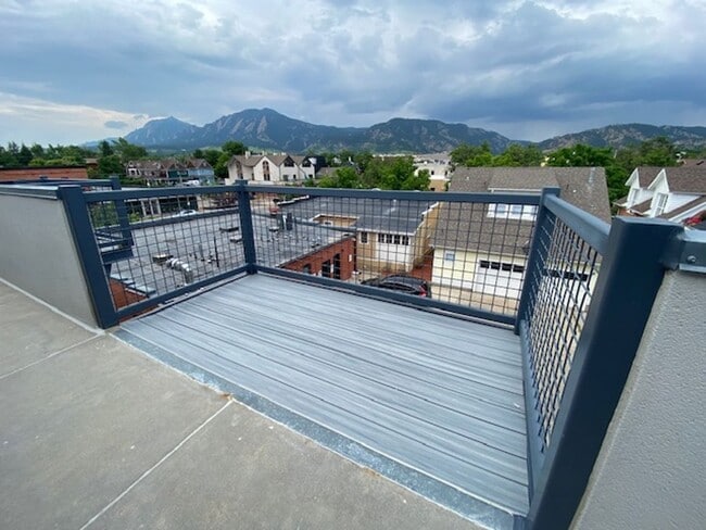 Photo - Luxury 1-Bedroom Condo For Rent Downtown -...