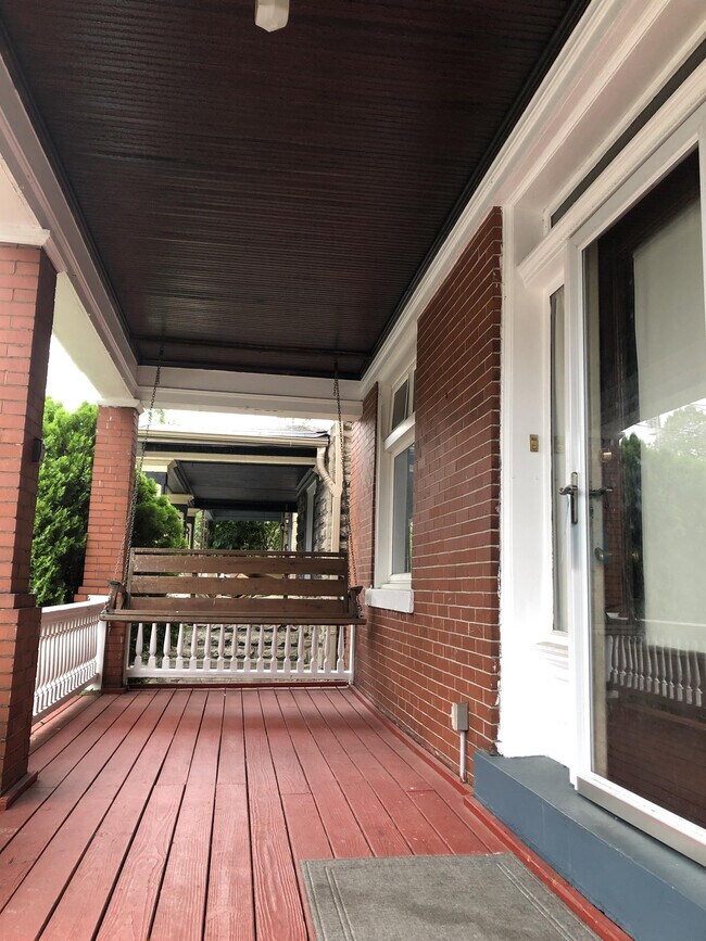 Foto del edificio - 79 N Harrison Ave