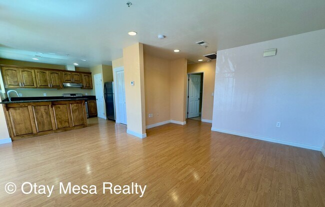 Foto del edificio - 1061 Saturn Blvd