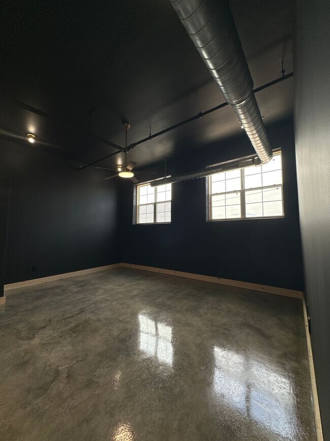 Building Photo - 2 bedroom/1 bathroom NEW LUXURY apartment in Red Lion, PA