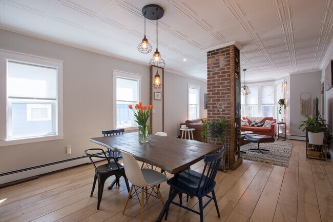 Building Photo - 77 Hudson Street