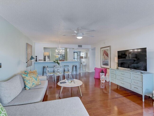 Foto del edificio - 307 Timber Lake Dr