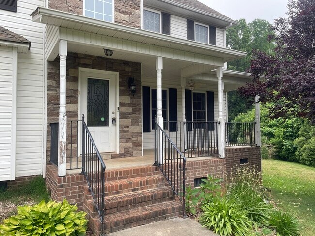 Building Photo - 1185 Eller Wood Dr