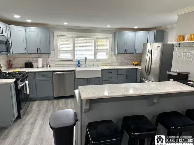 Building Photo - 41 Butler Ave