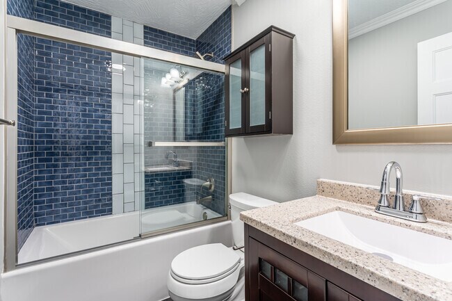 2HAB, 1BA - 1400 ft² - Forest Park Apartments