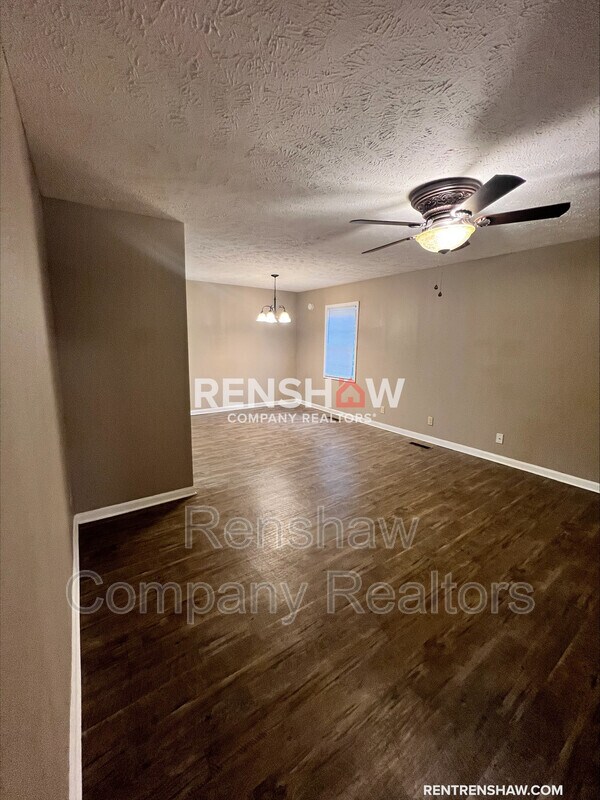 Building Photo - 100 Zula Ln