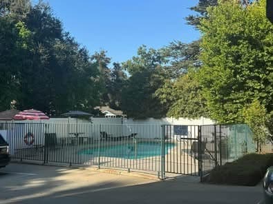 Primary Photo - 634 W Sierra Madre Blvd